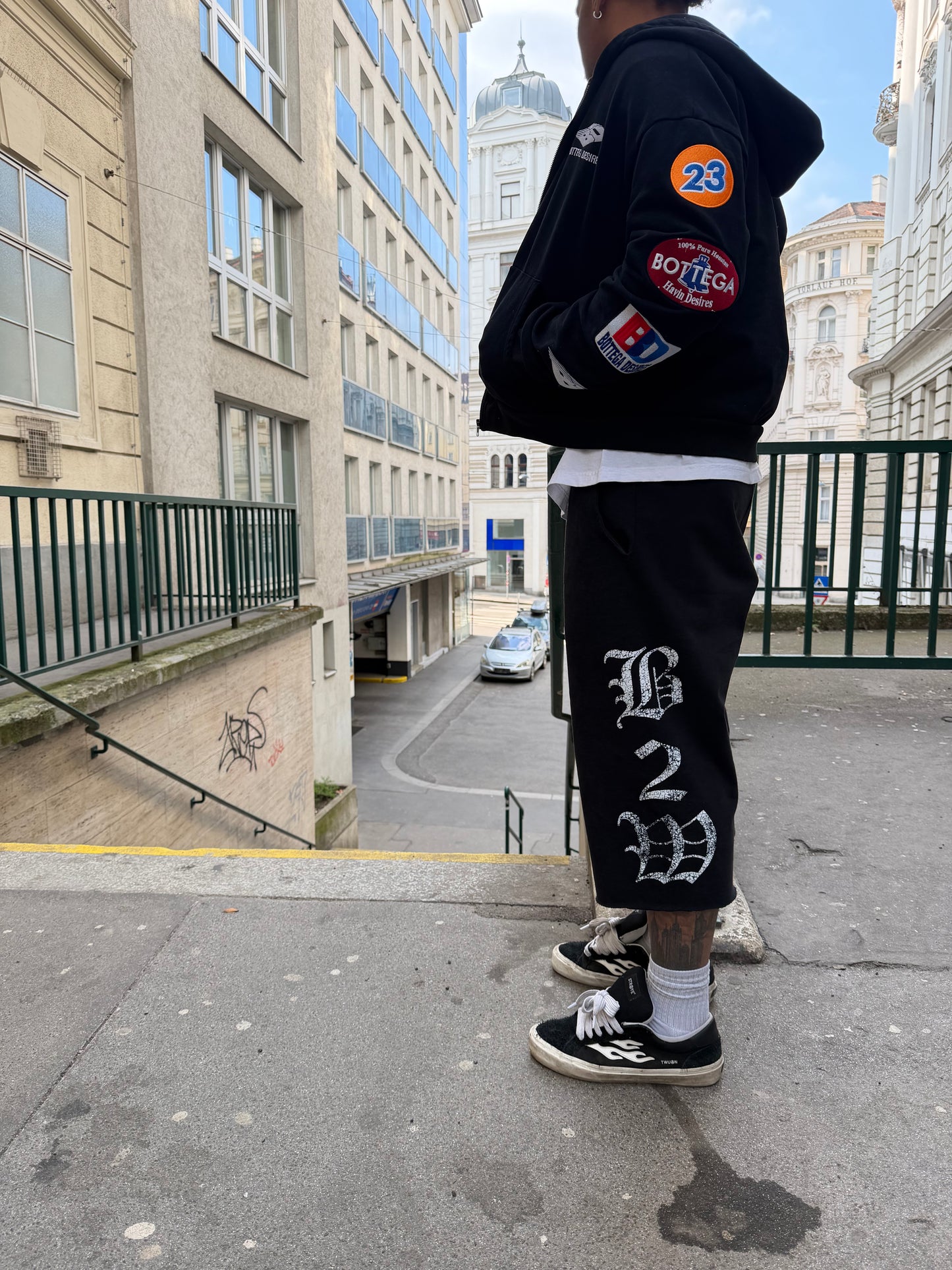 Dynasty Quarter Length Shorts